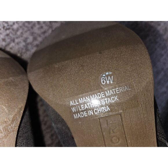 2/$35- Stitch Fix Report Footwear Clarice Heeled Bootie Grey 6 Wide Faux Suede - Picture 13 of 13
